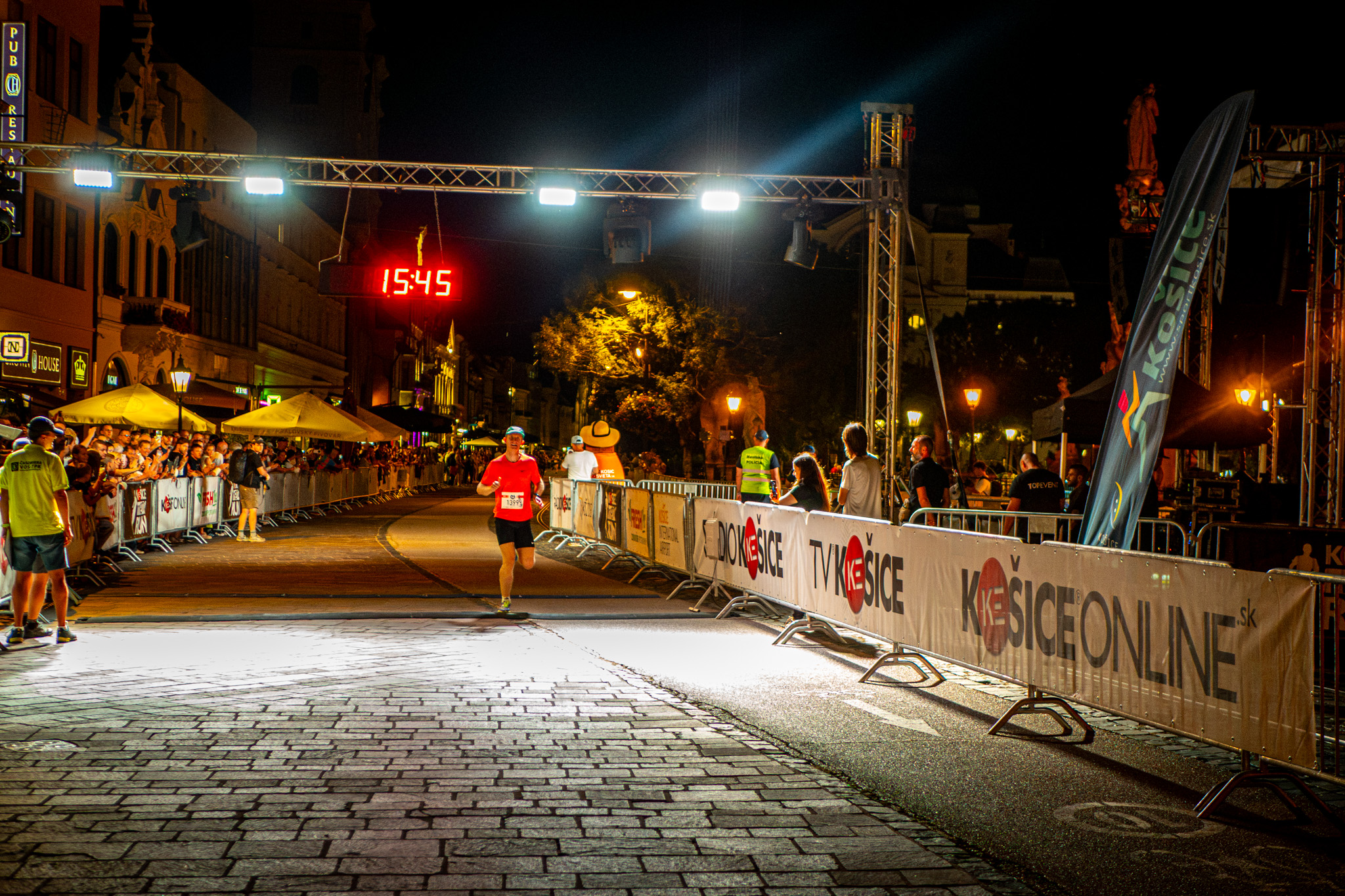 NIGHT RUN-14